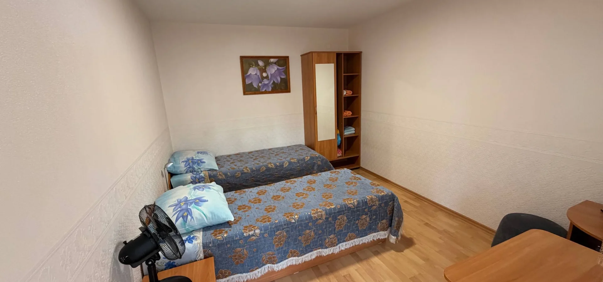 Standard Twin Room with Shared Bathroom